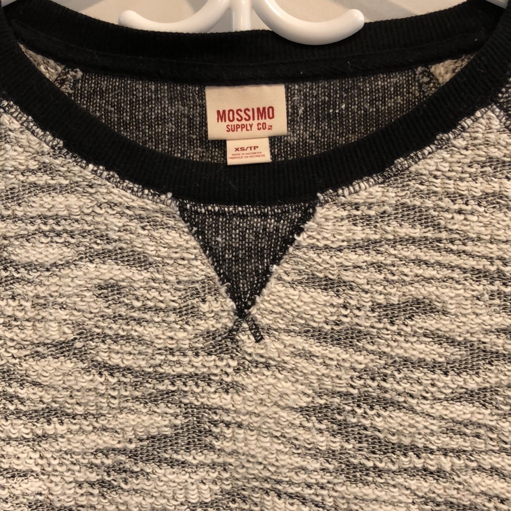 Mossimo sweater - Picture 3 of 5